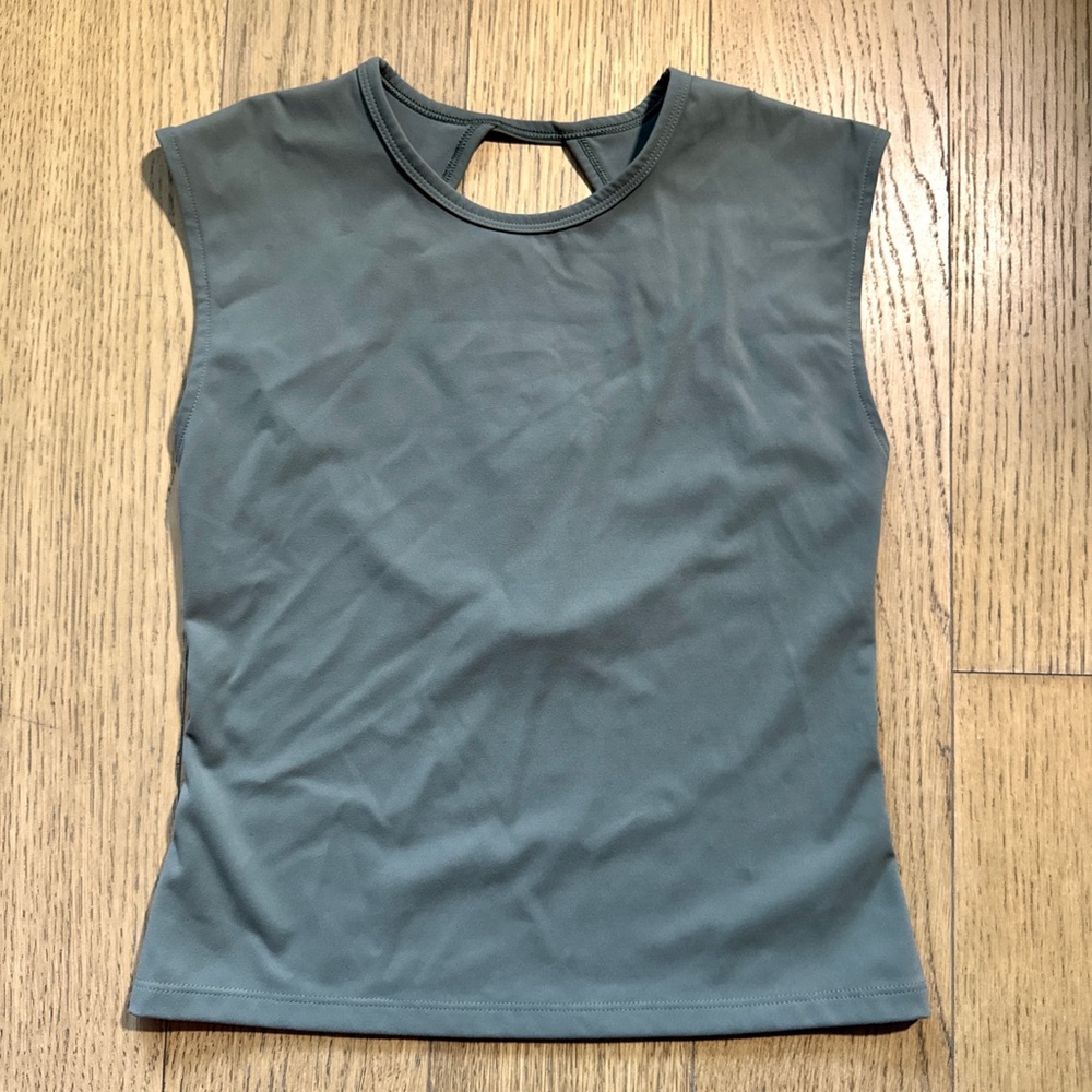 Calla Olive Top NWT - Size S